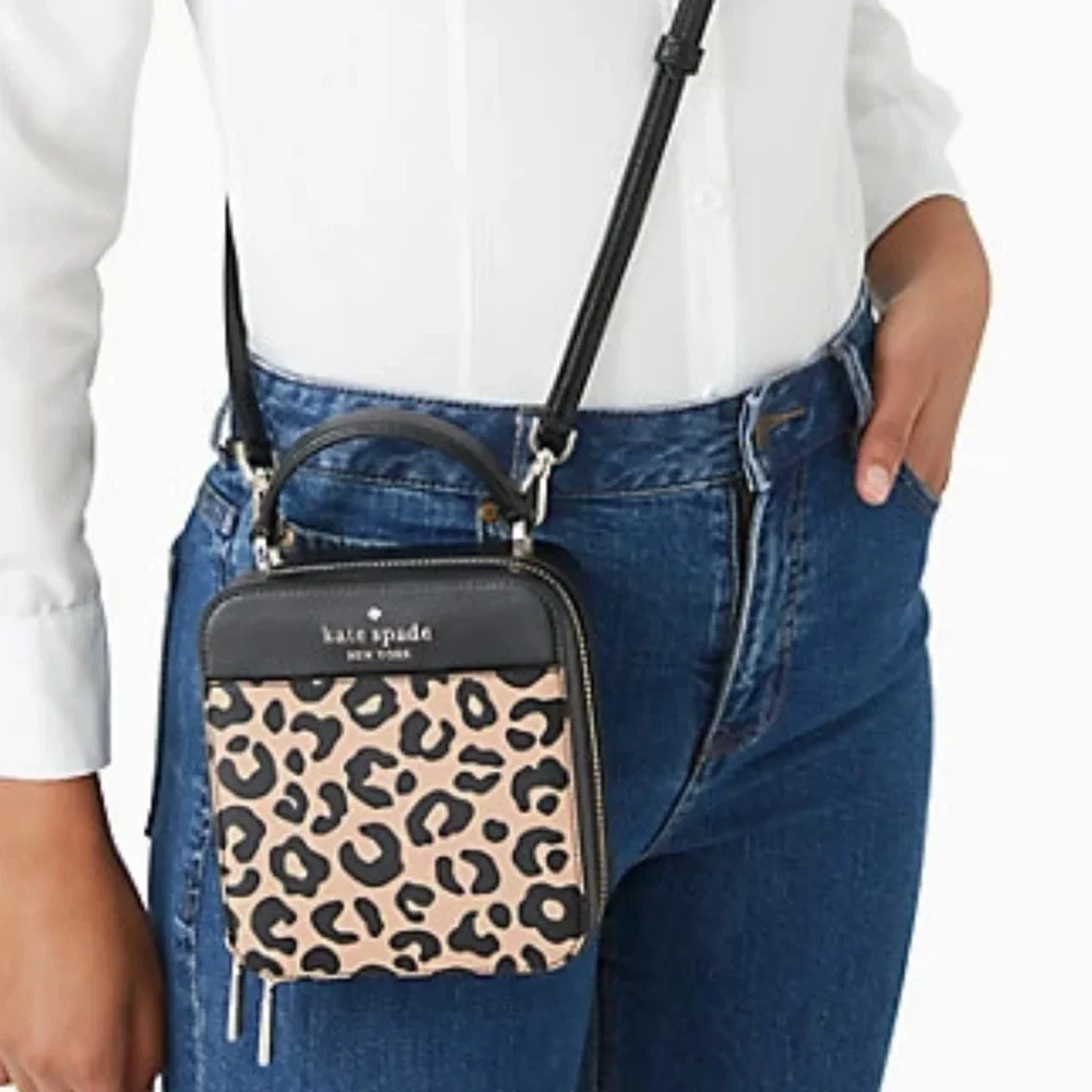 Kate Spade daisy graphic leopard vanity crossbody - Picture 13 of 16